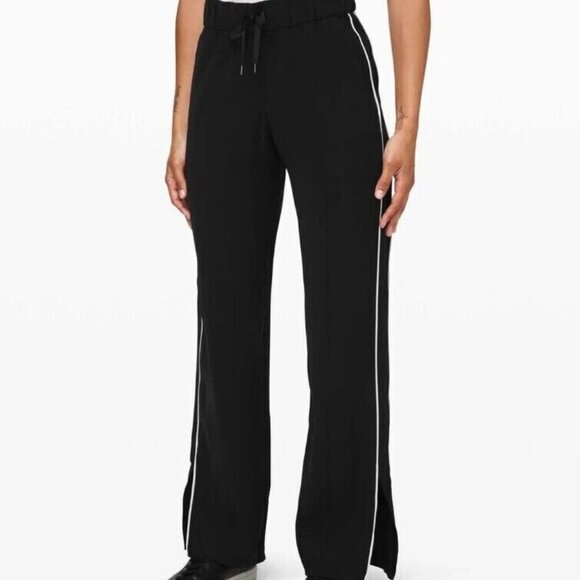 lululemon athletica Pants - Lululemon On The Right Track Black Pull On Athletic Drawstring  Pants P5248